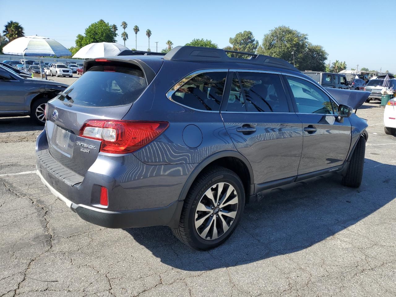 Obraz 3 z 2015 SUBARU OUTBACK 3.6R LIMITED 2015 z VIN 4S4BSENC7F3312841