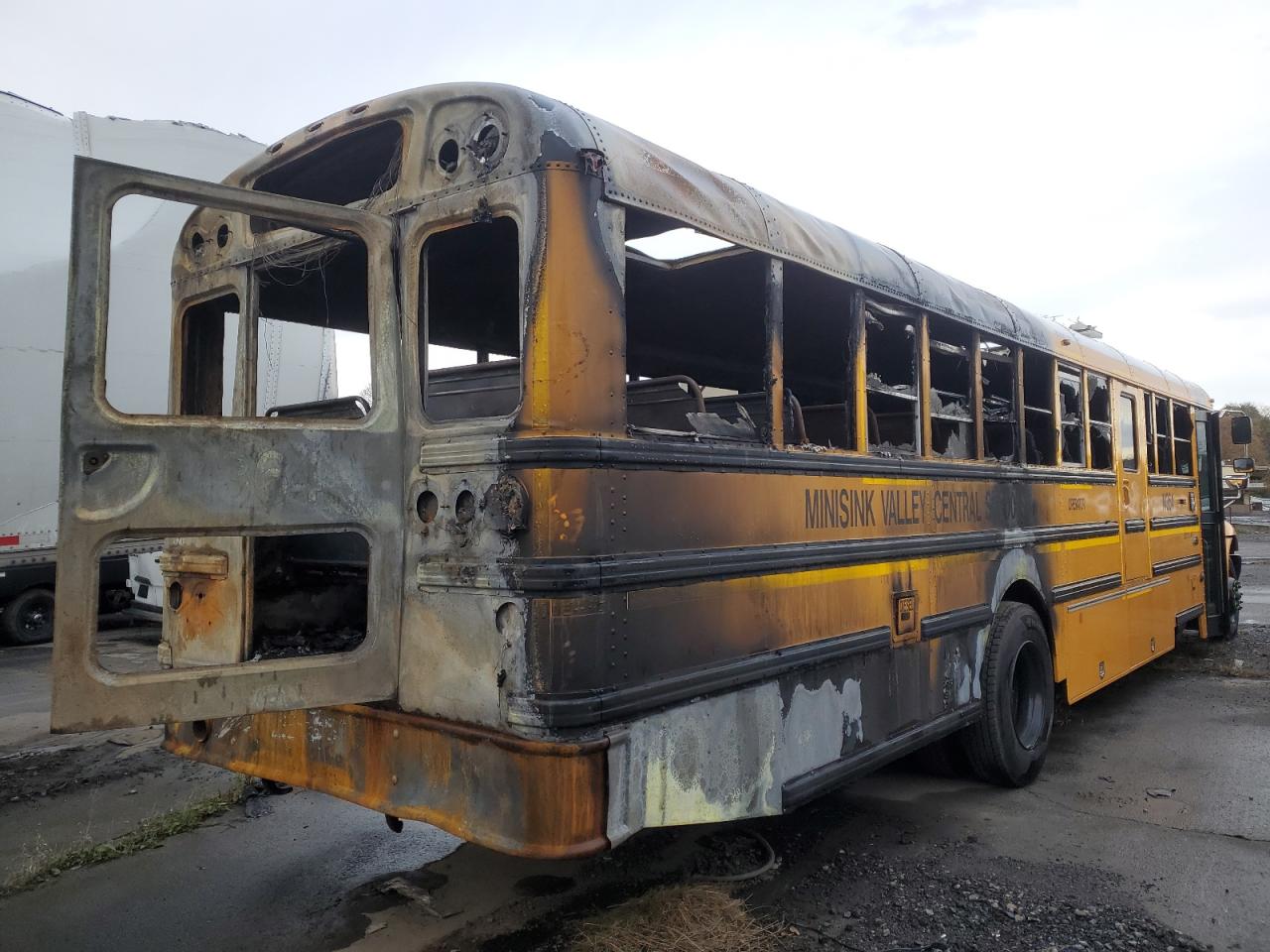 Image 3 of 2024 IC CORPORATION 3000 CE 2024 with VIN 4DRBUC8N4RB281733