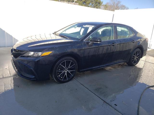 Obraz 1 z 2022 TOYOTA CAMRY SE 2022 z VIN 4T1G11AKXNU622019