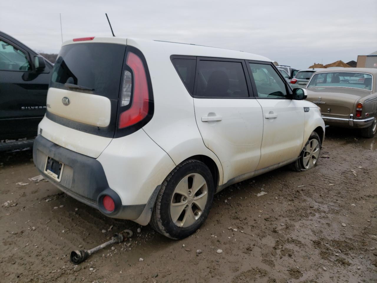 Изображение 3 2016 KIA SOUL  2016 с VIN KNDJN2A22G7847833