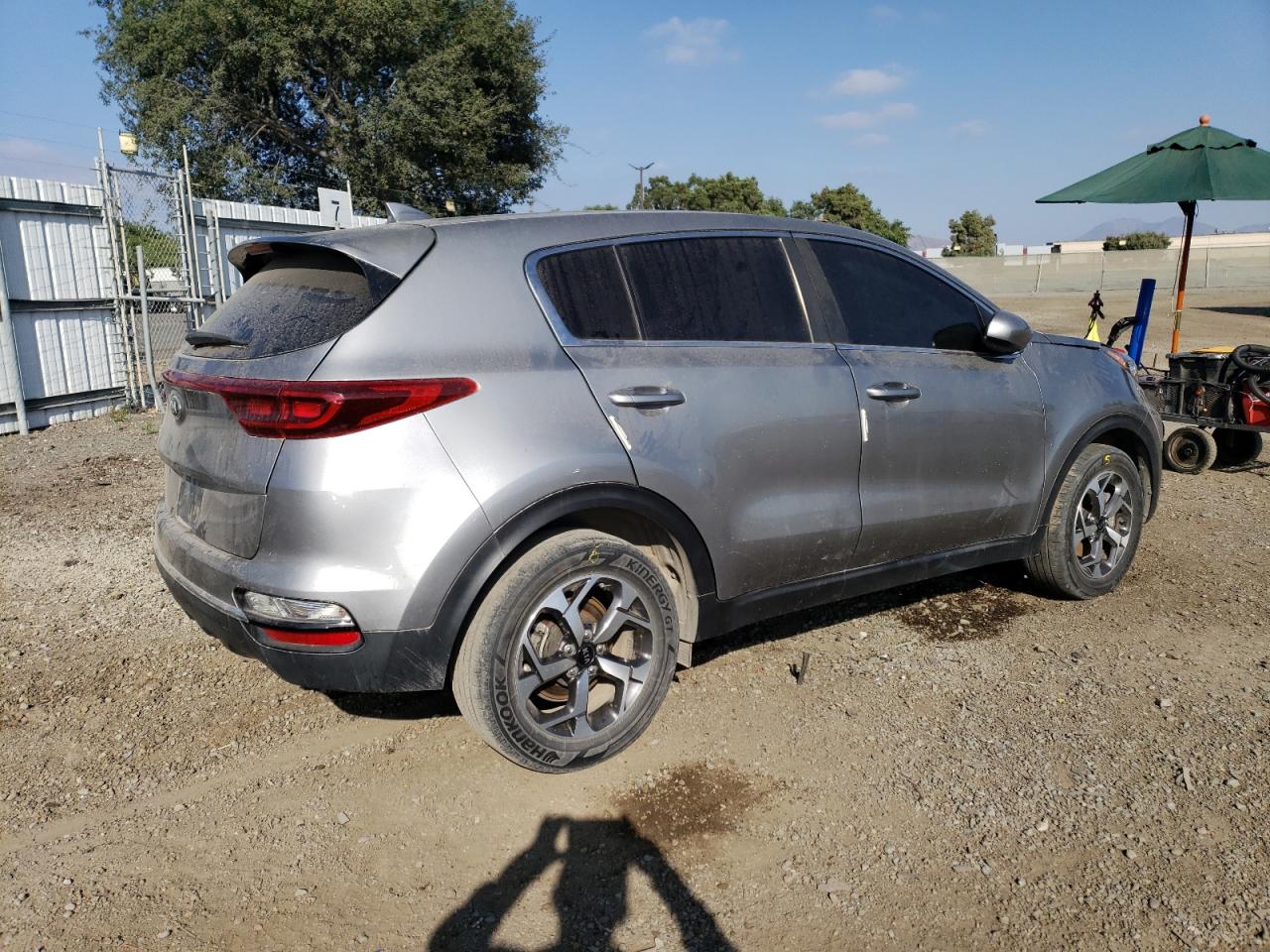 Image 3 of 2020 KIA SPORTAGE LX 2020 with VIN KNDPM3AC6L7635944