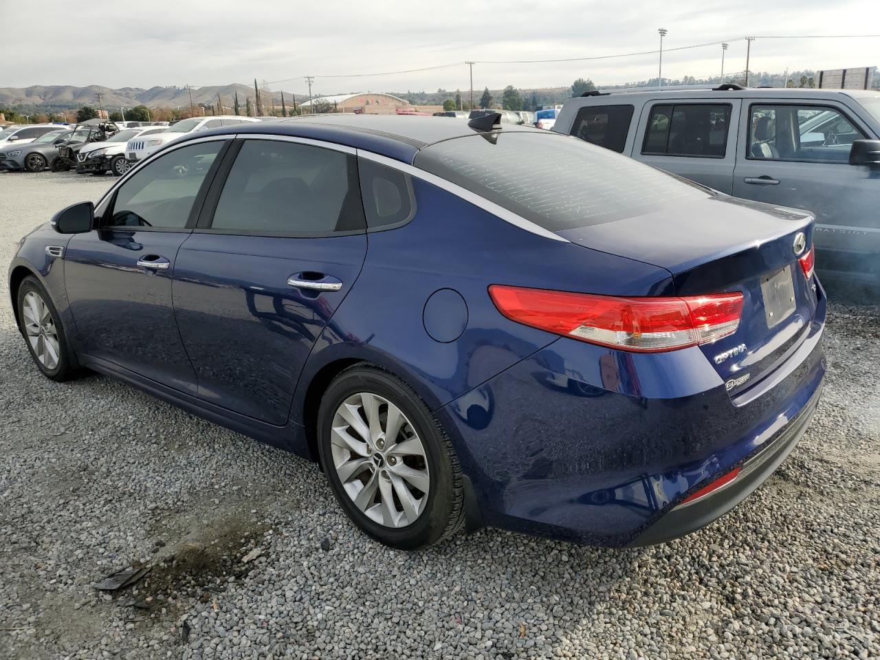 Obraz 2 z 2016 KIA OPTIMA EX 2016 z VIN 5XXGU4L37GG067283