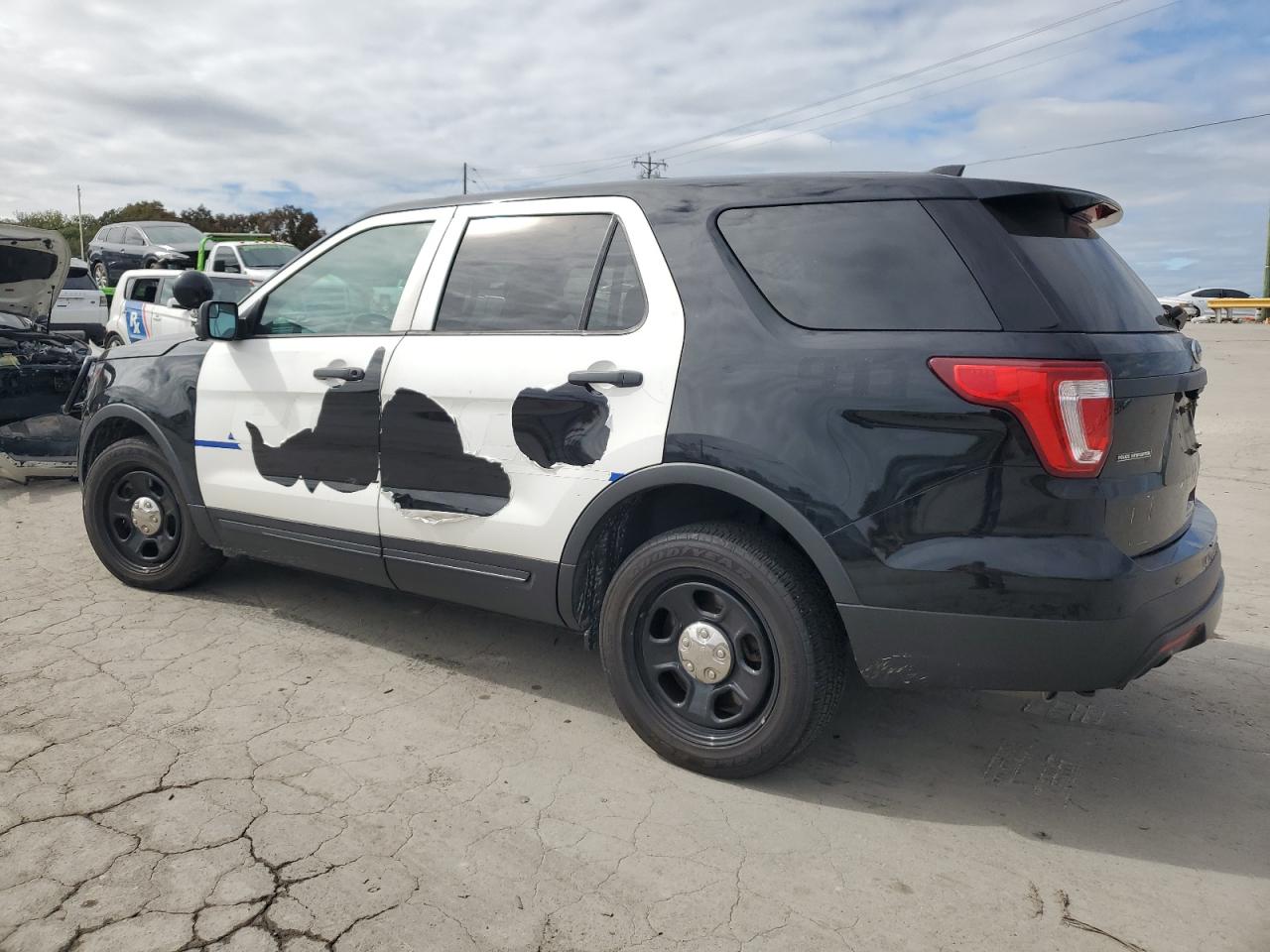 Image 2 of 2017 FORD EXPLORER POLICE INTERCEPTOR 2017 with VIN 1FM5K8AR7HGC57005