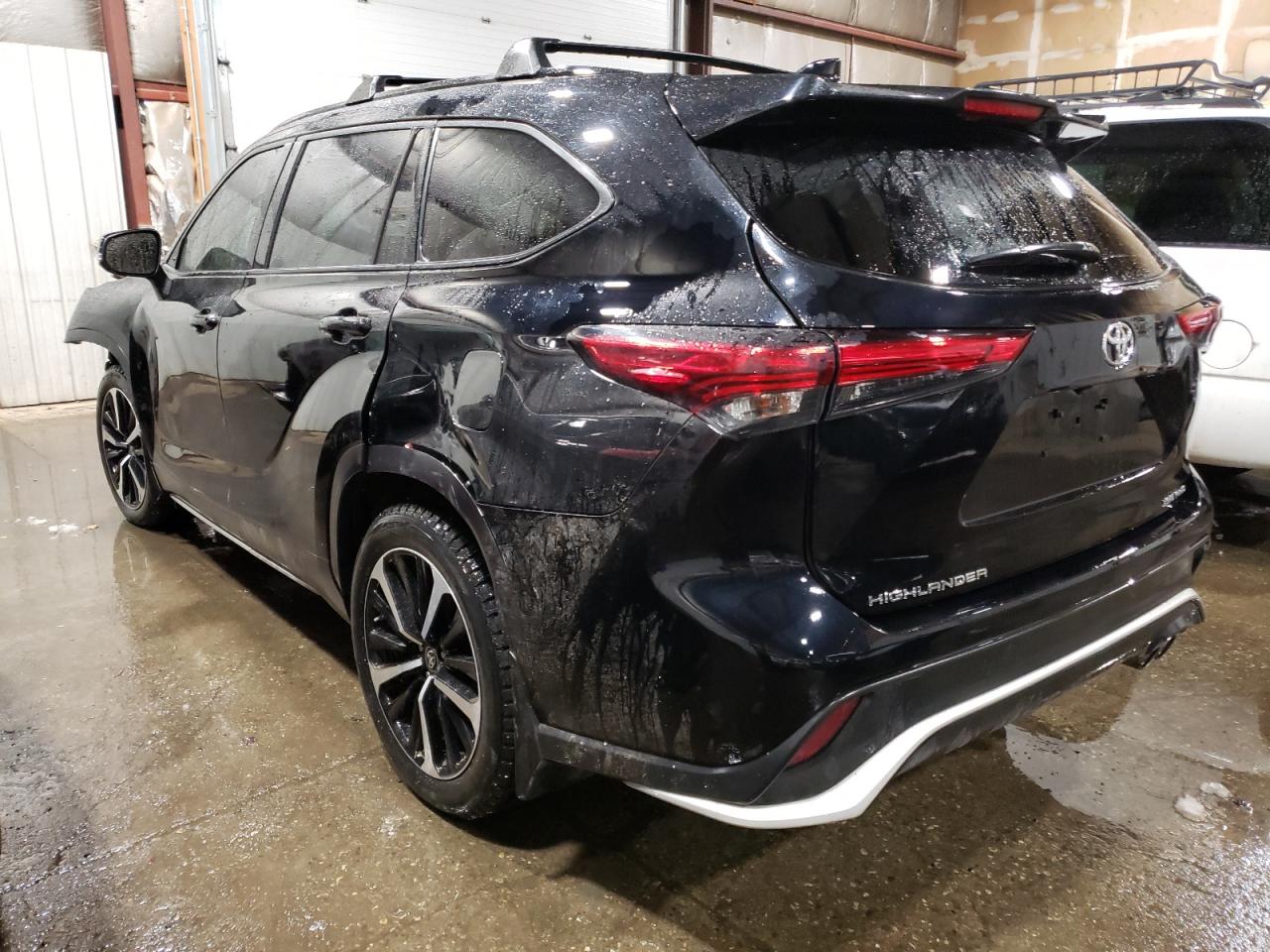 Obraz 2 z 2021 TOYOTA HIGHLANDER XSE 2021 z VIN 5TDJZRBH0MS152106