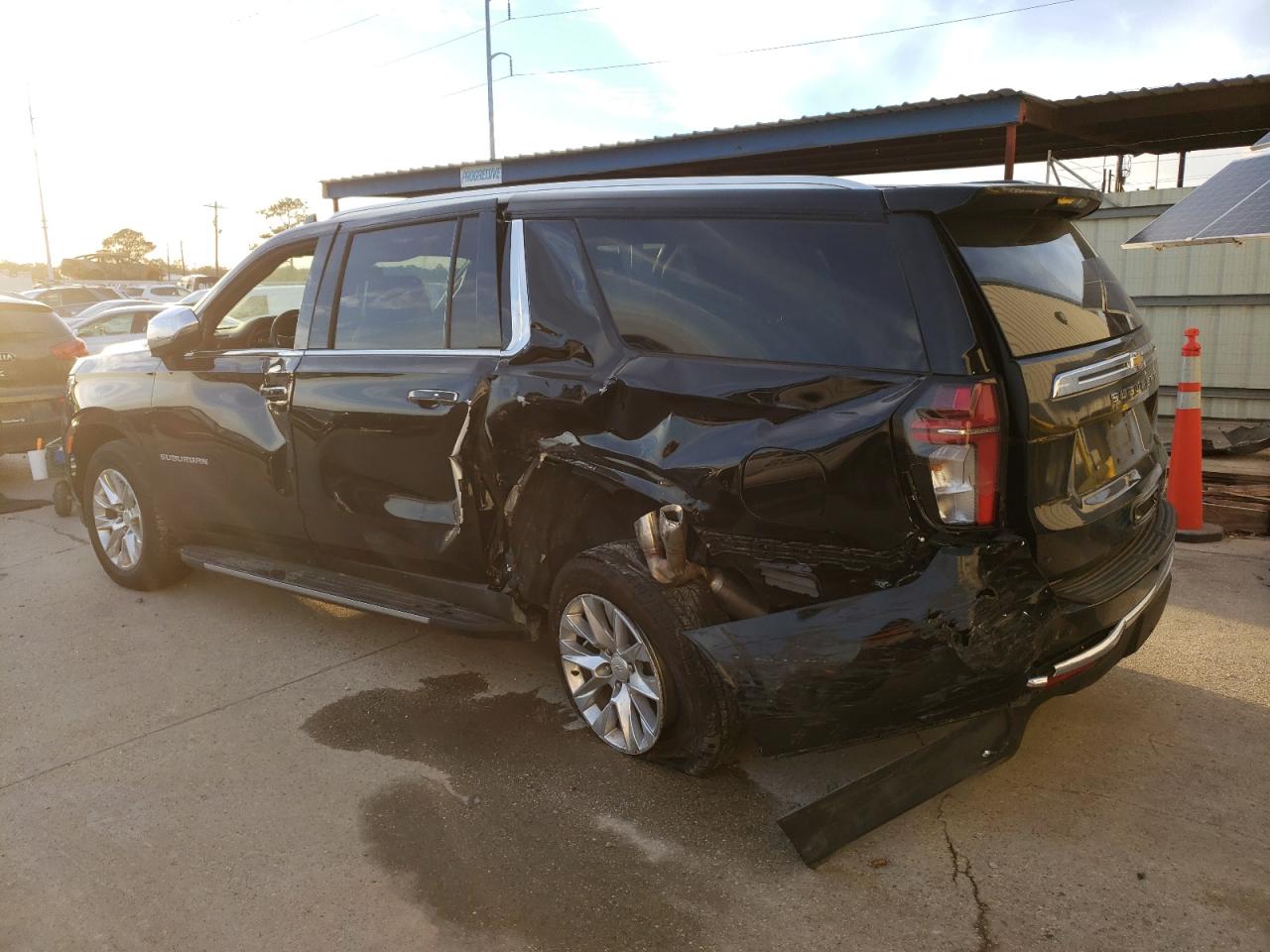 Image 2 of 2023 CHEVROLET SUBURBAN C1500 PREMIER 2023 with VIN 1GNSCFKD0PR340197