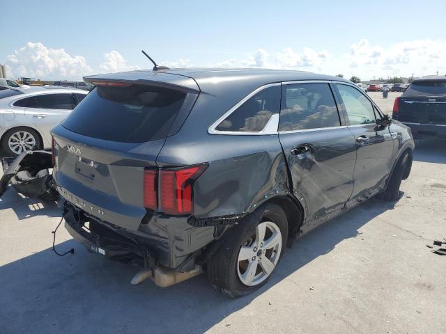 Image 3 of 2022 KIA SORENTO LX 2022 with VIN 5XYRG4LC1NG097372