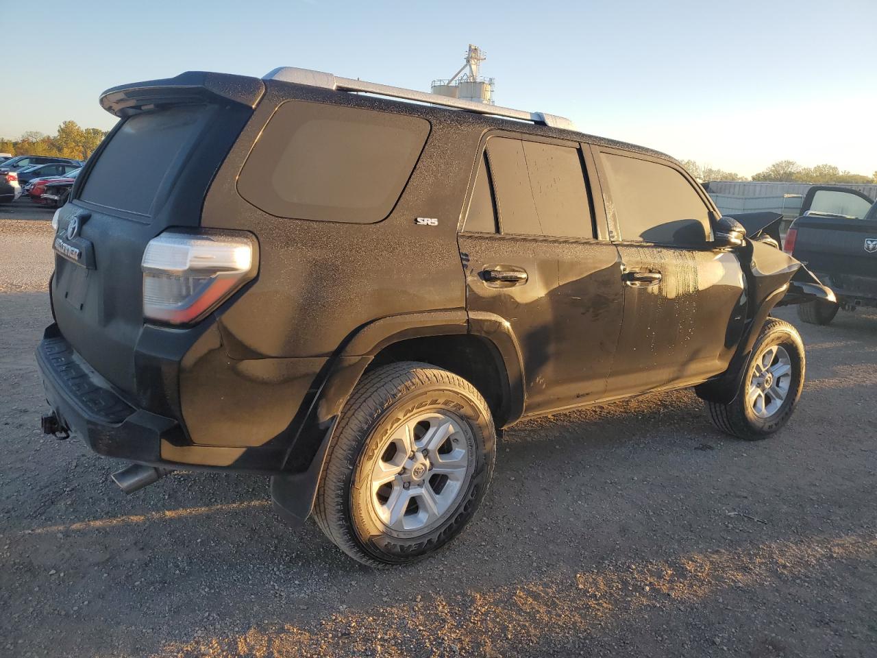 Изображение 3 2016 TOYOTA 4RUNNER SR5/SR5 PREMIUM 2016 с VIN JTEBU5JR1G5294606