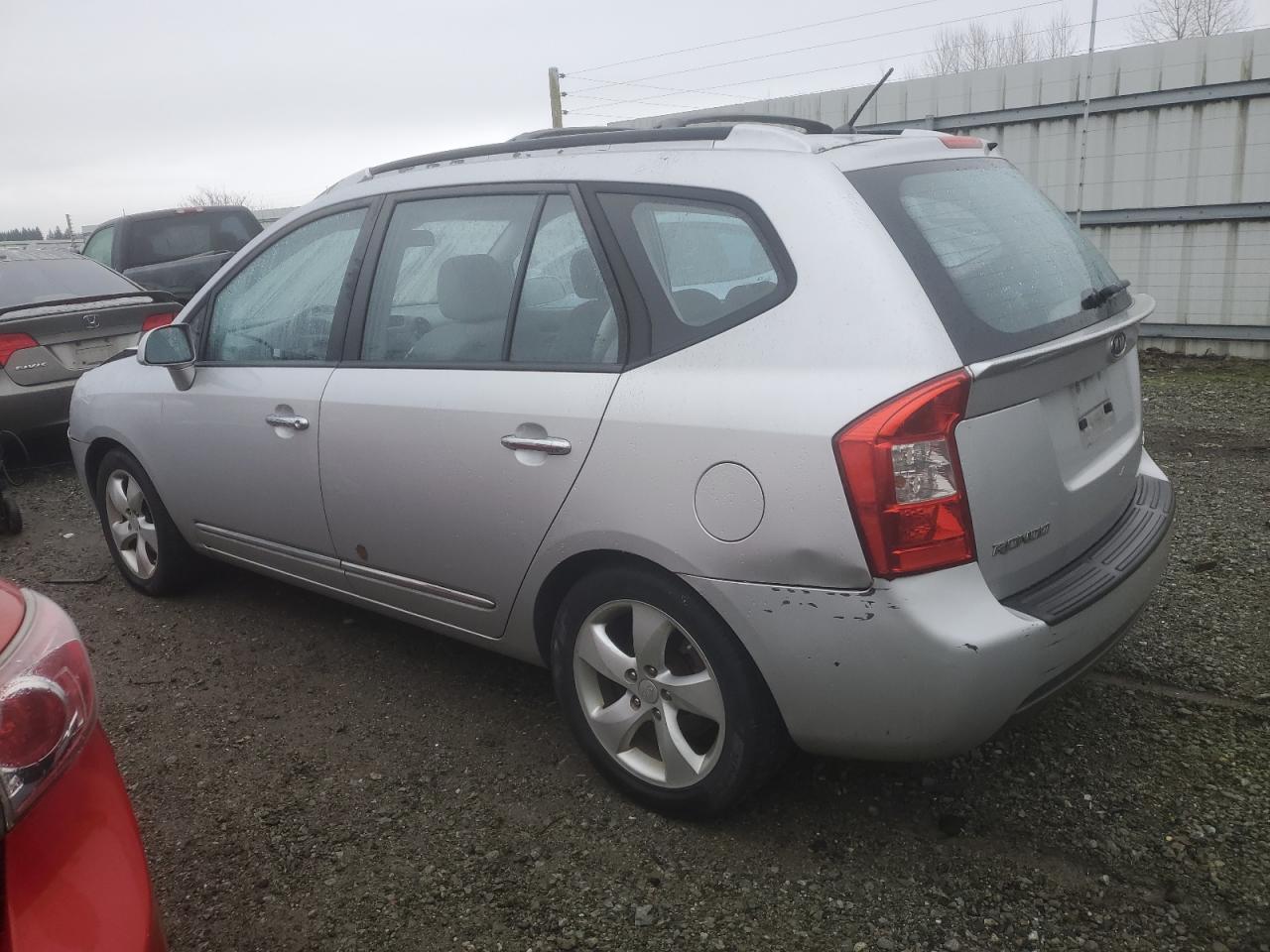 Изображение 2 2007 KIA RONDO LX 2007 с VIN KNAFG526177105942