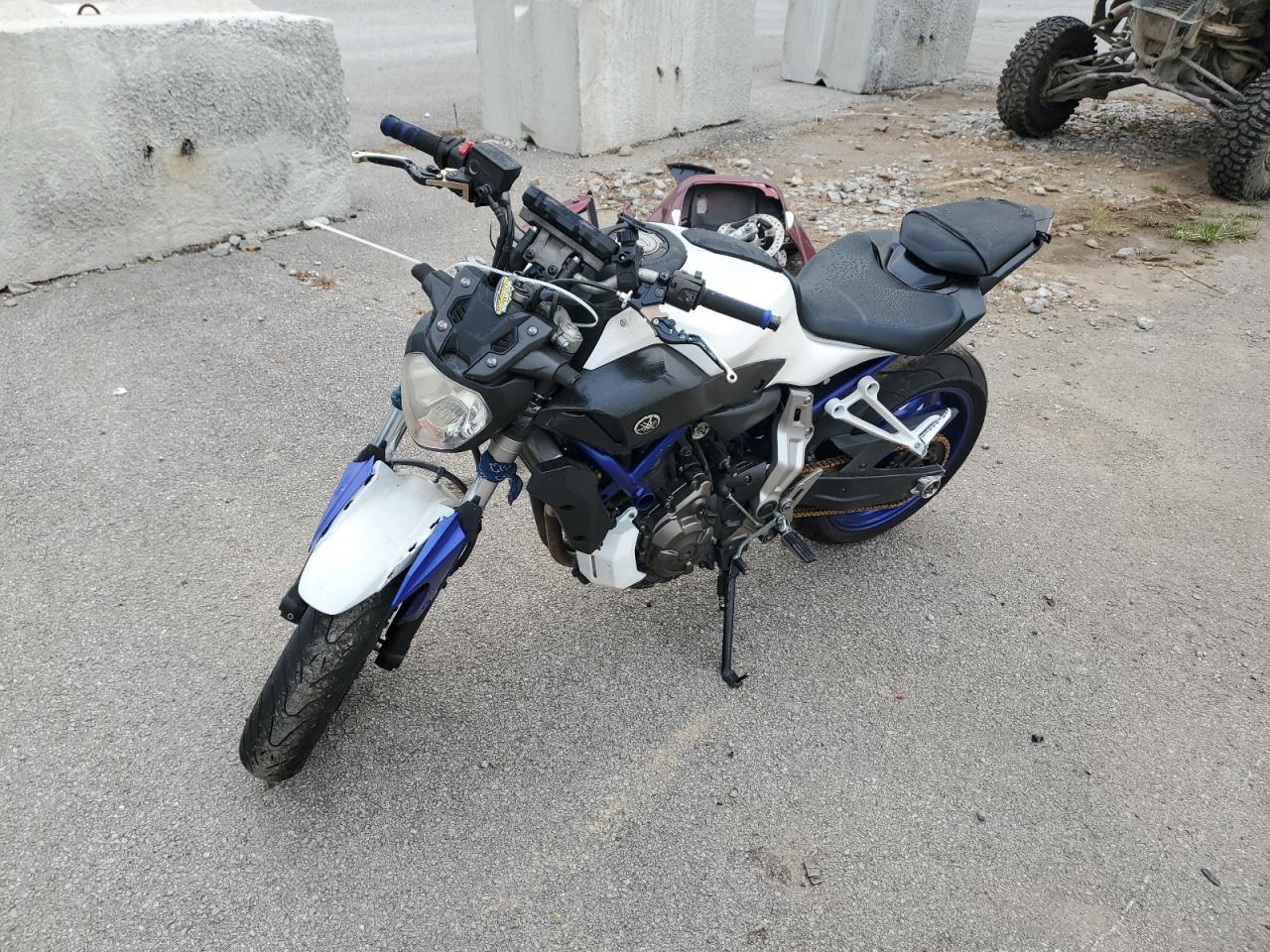 Image 2 of Yamaha Fz07 2016 with VIN JYARM06E4GA006785