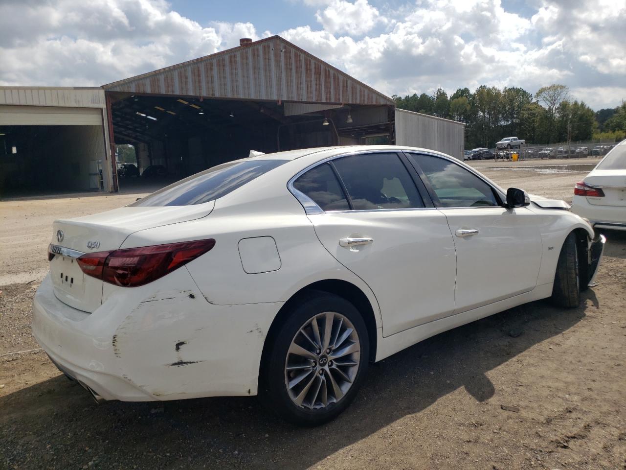 Изображение 3 2018 INFINITI Q50 LUXE 2018 с VIN JN1EV7AP1JM360600