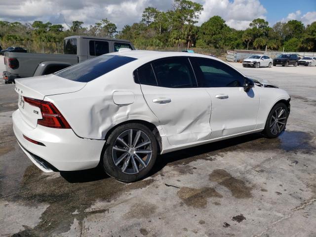 Image 3 of 2022 VOLVO S60 B5 MOMENTUM 2022 with VIN 7JRL12TZ0NG160475