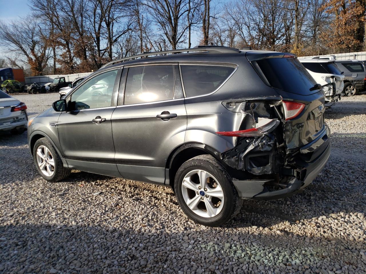 Изображение 2 2016 FORD ESCAPE SE 2016 с VIN 1FMCU9GX2GUC17654