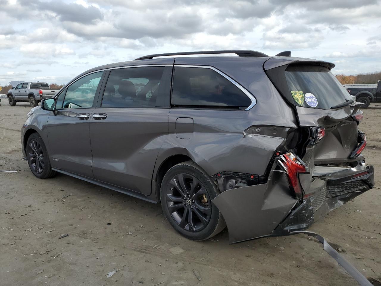 Obraz 2 z 2021 TOYOTA SIENNA XSE 2021 z VIN 5TDDRKECXMS019308