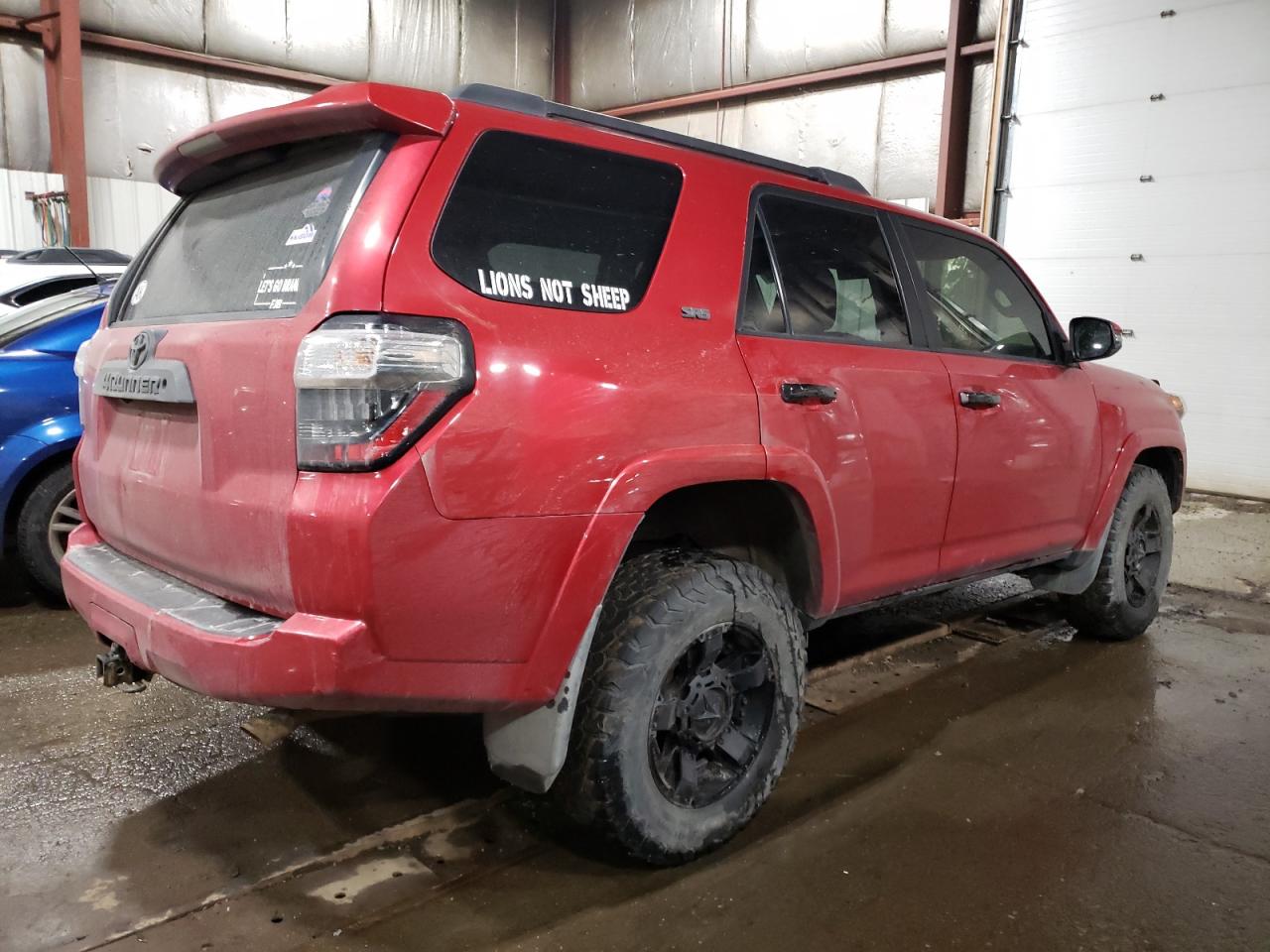 Image 3 of 2014 TOYOTA 4RUNNER SR5 2014 with VIN JTEBU5JR6E5199942