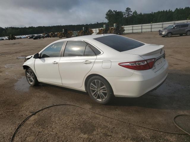 Obraz 2 z 2016 TOYOTA CAMRY LE 2016 z VIN 4T1BF1FKXGU170810