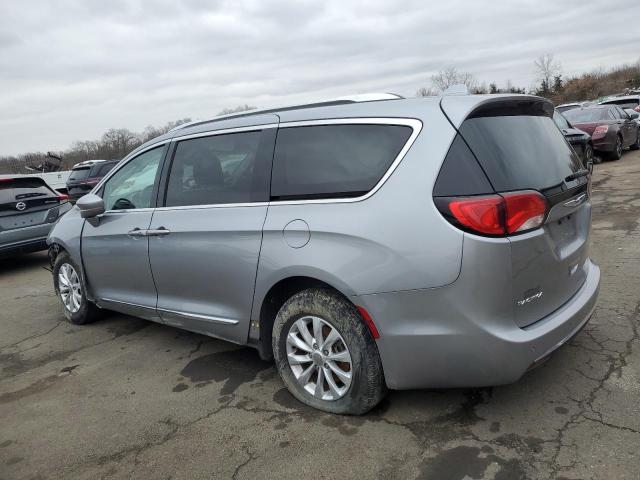 Image 2 of 2019 CHRYSLER PACIFICA TOURING L 2019 with VIN 2C4RC1BG4KR685272