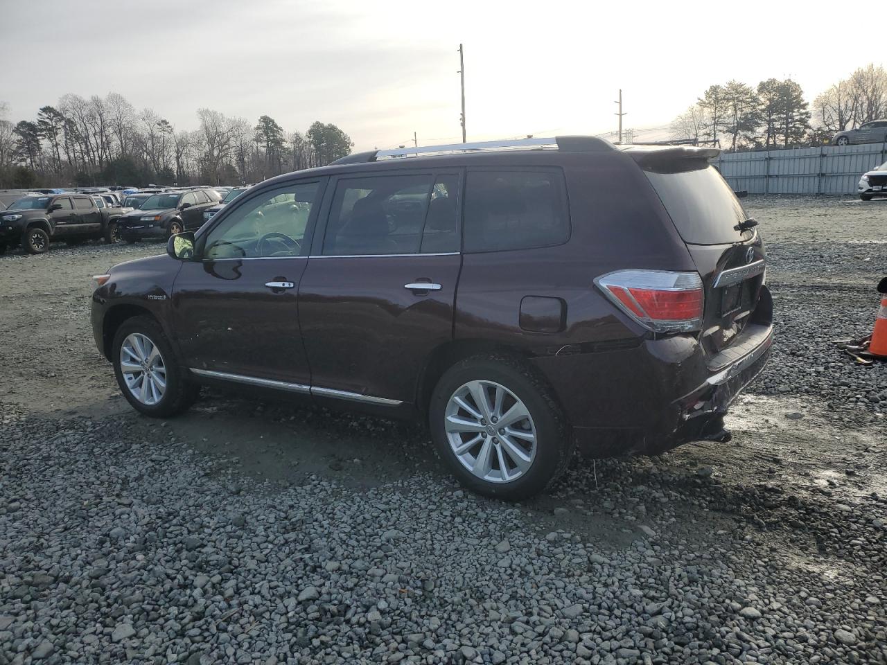 Изображение 2 2013 TOYOTA HIGHLANDER HYBRID LIMITED 2013 с VIN JTEDC3EH0D2011630