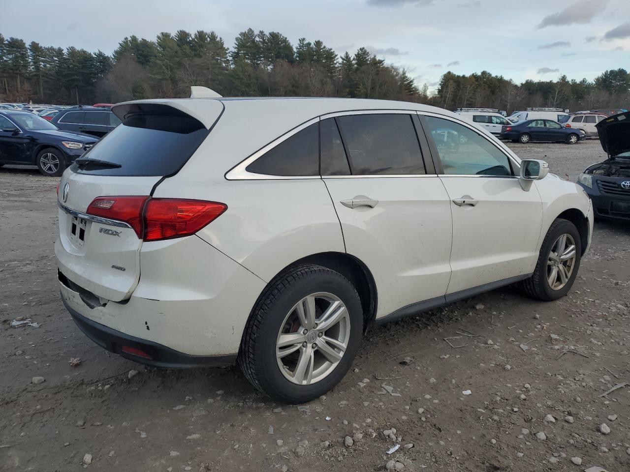 Obraz 3 z 2014 ACURA RDX TECHNOLOGY 2014 z VIN 5J8TB4H59EL024044