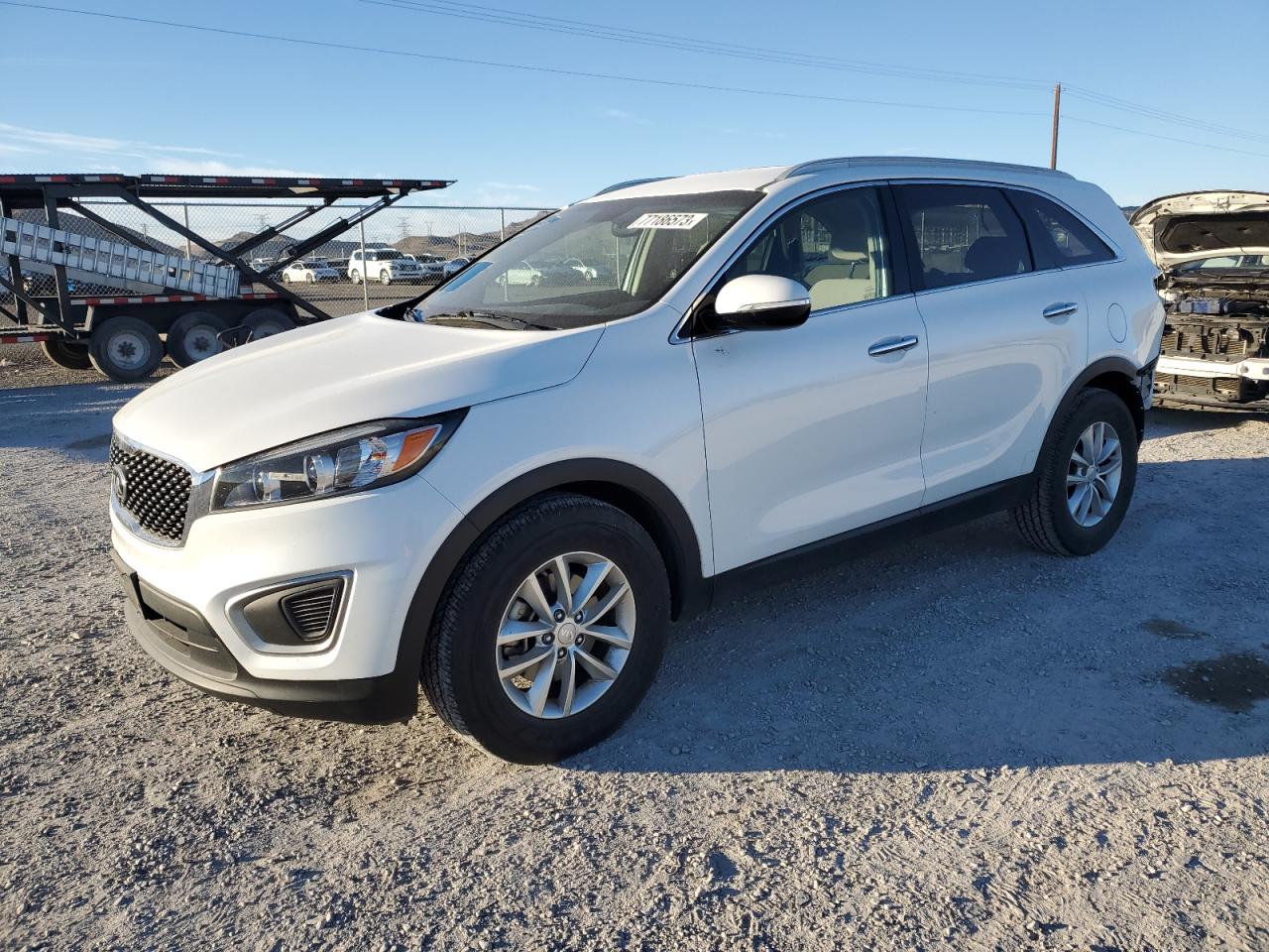 Image 1 of 2016 KIA SORENTO LX 2016 with VIN 5XYPG4A31GG068273