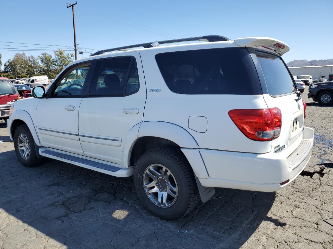 Image 2 of 2005 TOYOTA SEQUOIA SR5 2005 with VIN 5TDZT34A75S263996