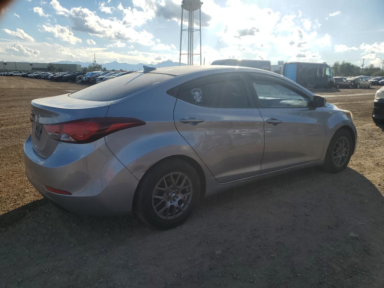 Image 3 of 2016 HYUNDAI ELANTRA SE 2016 with VIN 5NPDH4AE2GH698197