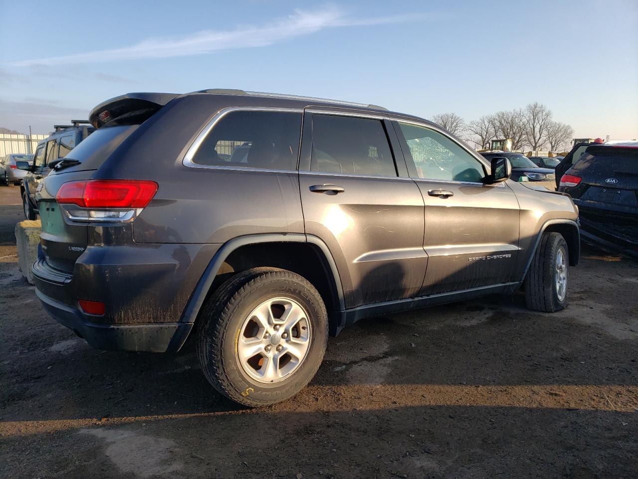 Image 3 of 2016 JEEP GRAND CHEROKEE LAREDO 2016 with VIN 1C4RJFAG6GC384913