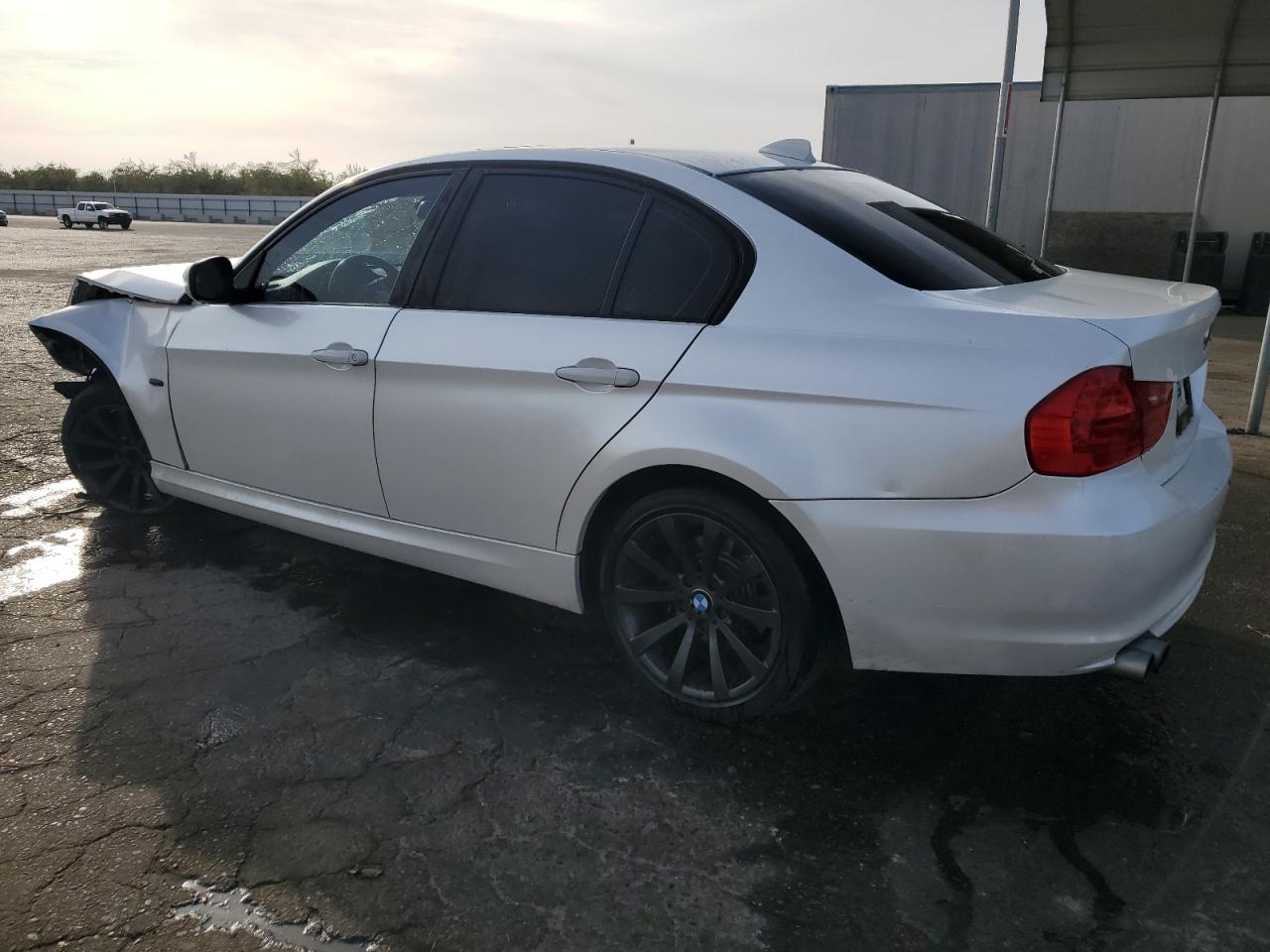 Obraz 2 z 2011 BMW 328 I SULEV 2011 z VIN WBAPH5C54BA446965
