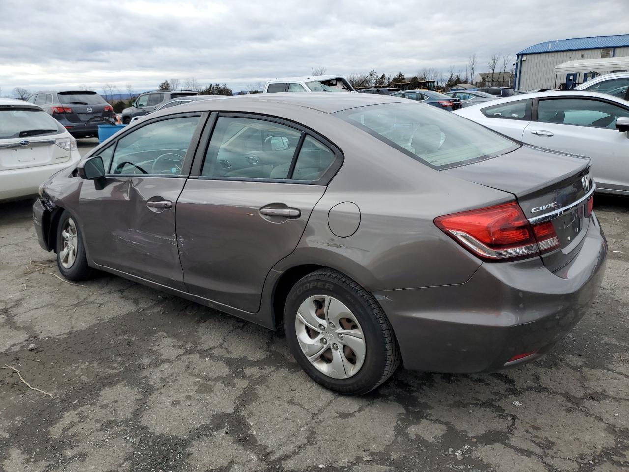 Изображение 2 2015 HONDA CIVIC LX 2015 с VIN 19XFB2F53FE201426