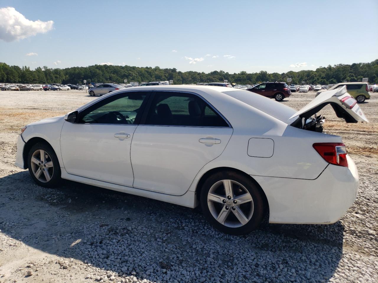 Image 2 of 2014 TOYOTA CAMRY L 2014 with VIN 4T1BF1FK5EU470056