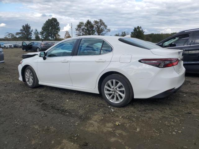 Изображение 2 2021 TOYOTA CAMRY LE 2021 с VIN 4T1C11AK7MU568563