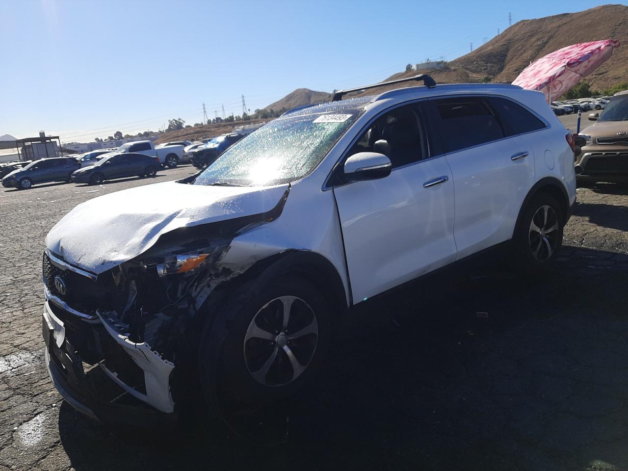 Image 1 of 2016 KIA SORENTO EX 2016 with VIN 5XYPH4A53GG134028