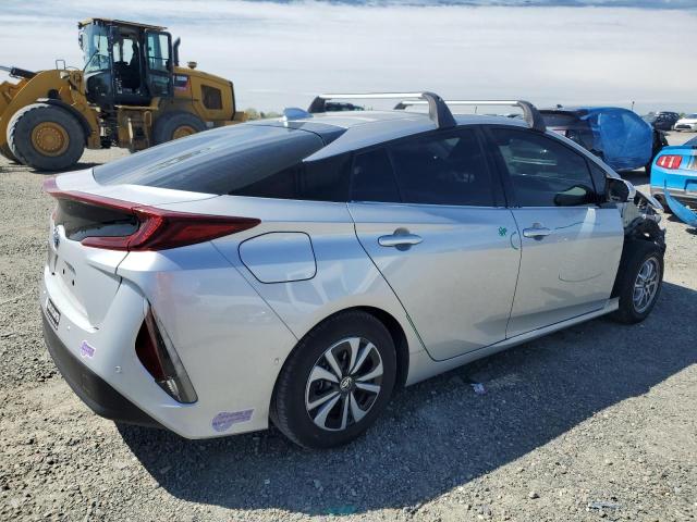 Изображение 3 2019 TOYOTA PRIUS PRIME  2019 с VIN JTDKARFP1K3117487