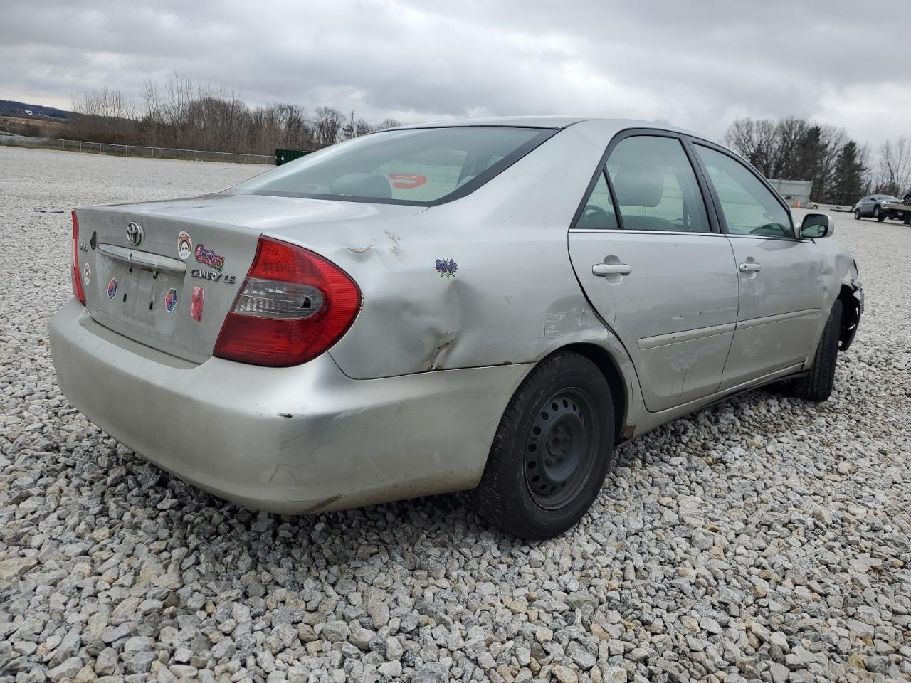 Image 3 of 2004 TOYOTA CAMRY LE 2004 with VIN 4T1BE32K44U318708