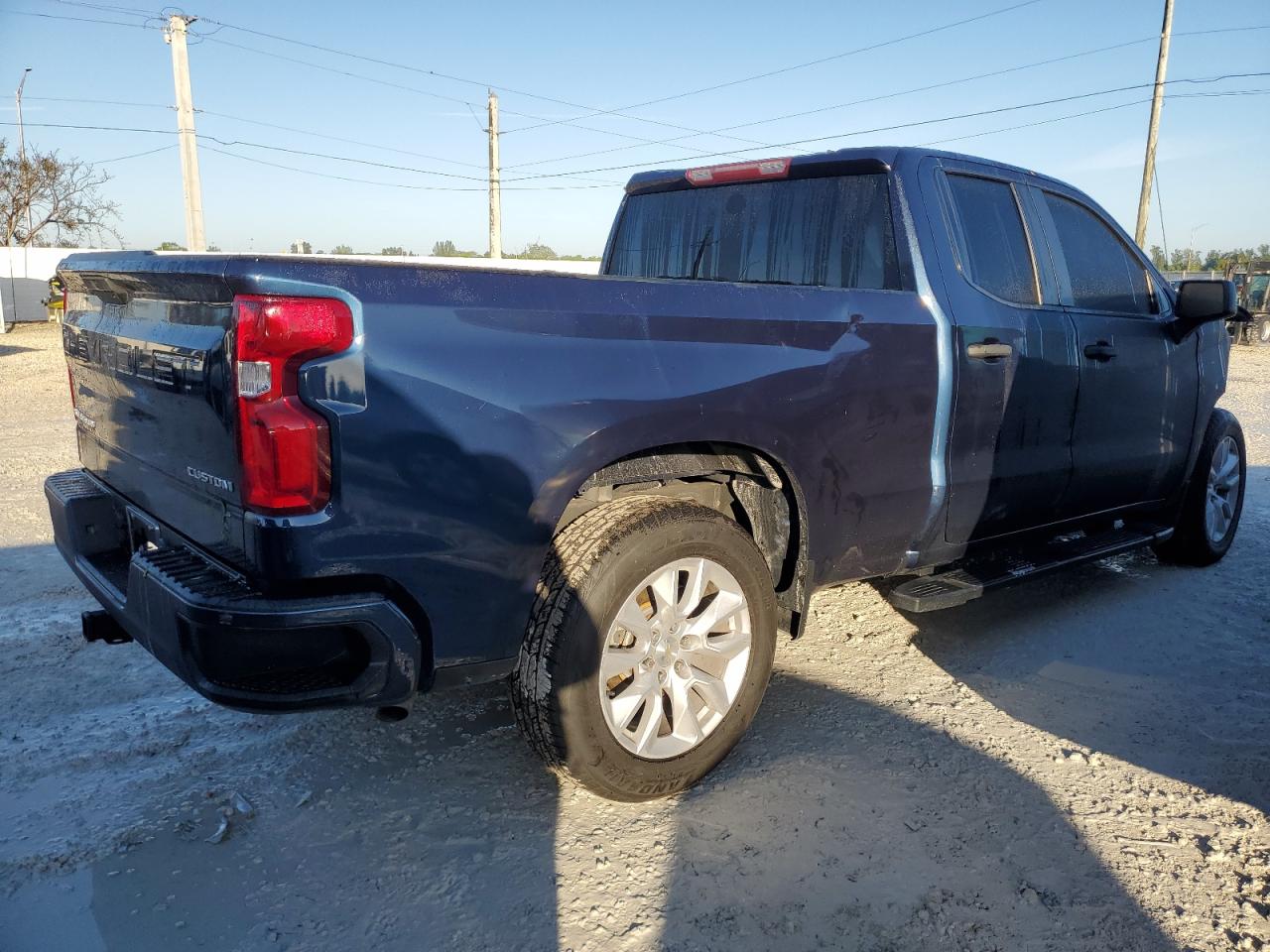 Изображение 3 2020 CHEVROLET SILVERADO C1500 CUSTOM 2020 с VIN 1GCRWBEH8LZ286258