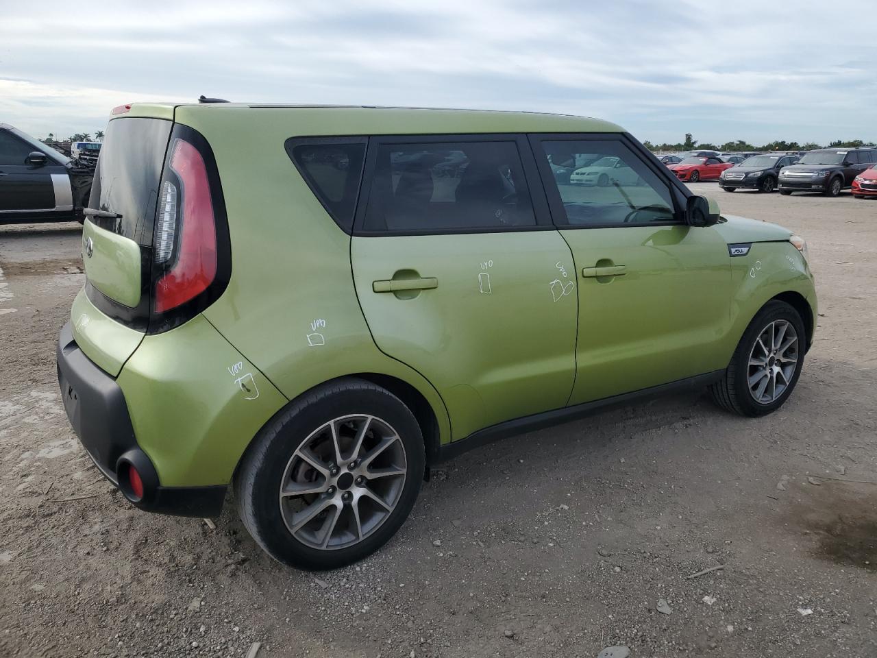 Obraz 3 z 2015 KIA SOUL  2015 z VIN KNDJN2A26F7811092