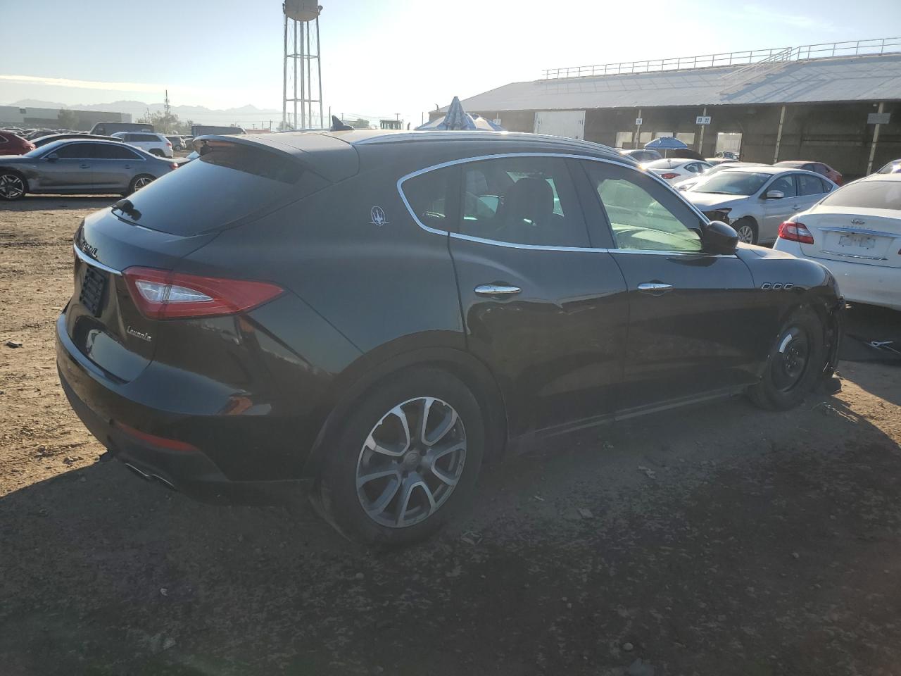 Obraz 3 z Maserati Levante 2017 z VIN ZN661XUA0HX207010