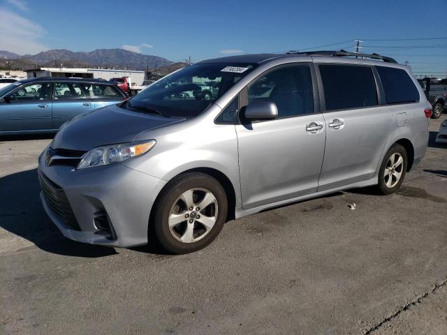 Изображение 1 2018 TOYOTA SIENNA LE 2018 с VIN 5TDKZ3DC5JS924016