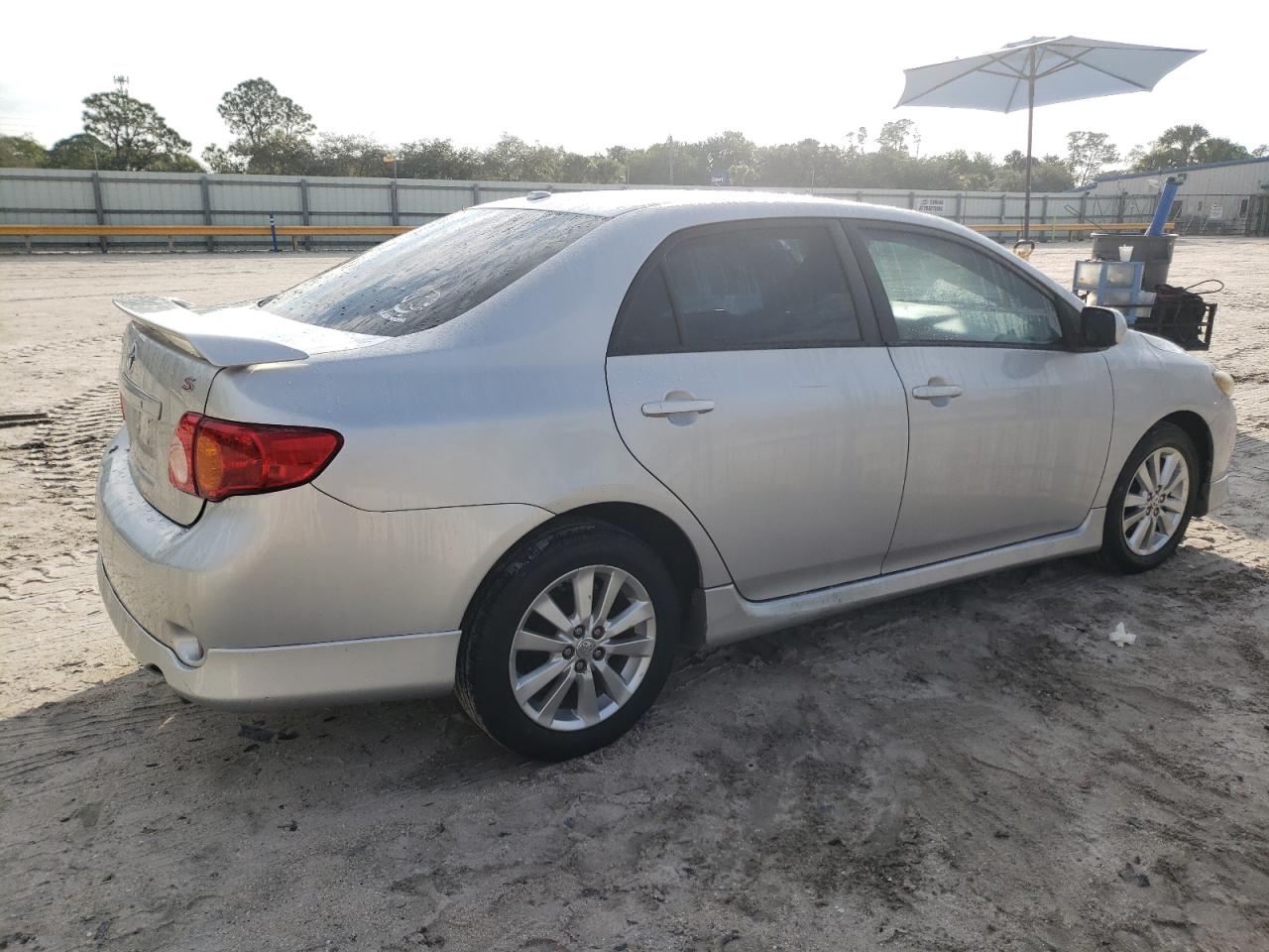 Image 3 of 2010 TOYOTA COROLLA BASE 2010 with VIN 2T1BU4EEXAC508198