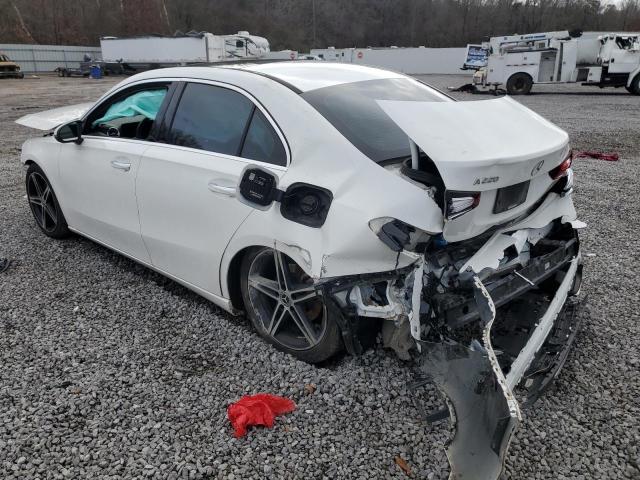 Image 2 of 2019 MERCEDES-BENZ A 220 2019 with VIN WDD3G4EB5KW011382