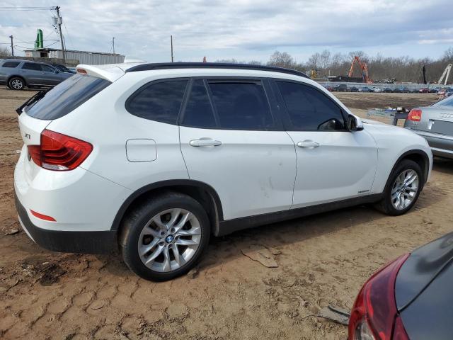 Obraz 3 z 2015 BMW X1 XDRIVE28I 2015 z VIN WBAVL1C5XFVY40287