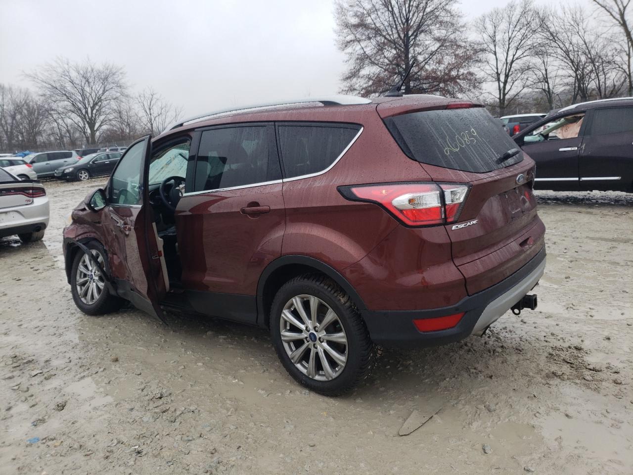 Изображение 2 2018 FORD ESCAPE TITANIUM 2018 с VIN 1FMCU9J90JUA66962