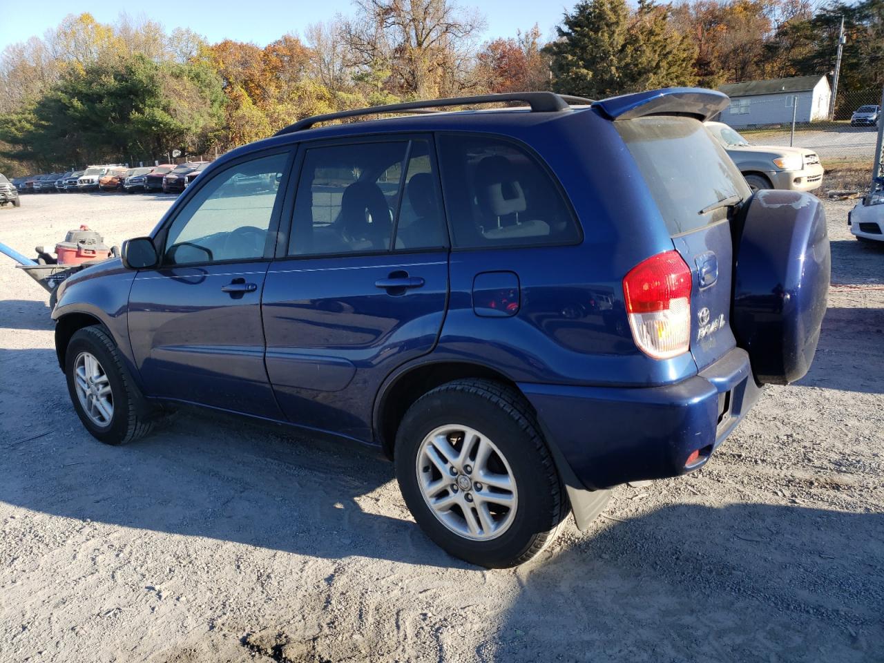 Image 2 of 2002 TOYOTA RAV4  2002 with VIN JTEHH20V120172328