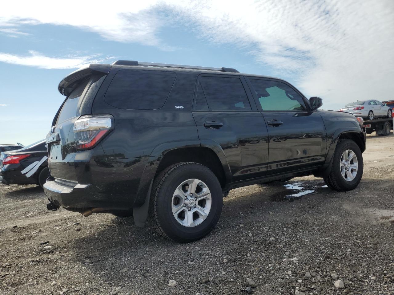 Image 3 of 2023 TOYOTA 4RUNNER SR5 2023 with VIN JTEEU5JR8P5297497