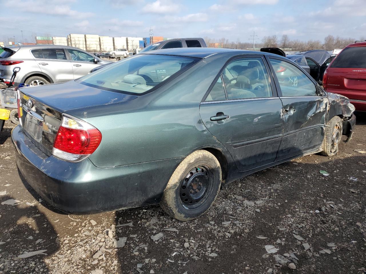 Image 3 of 2005 TOYOTA CAMRY LE 2005 with VIN 4T1BE32K25U432708