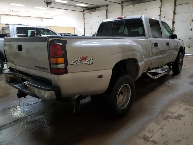 Image 3 of 2004 CHEVROLET SILVERADO K3500 2004 with VIN 1GCJK33294F263992