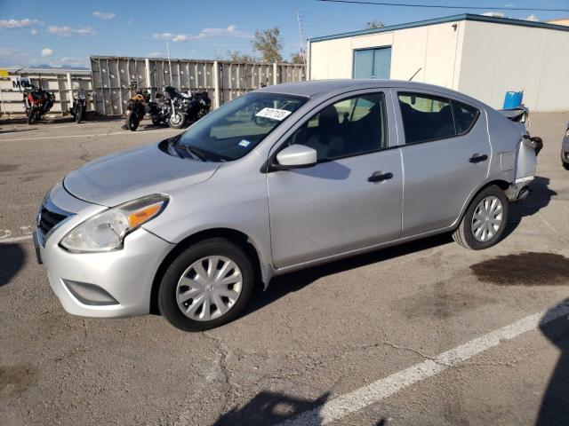 Obraz 1 z 2017 NISSAN VERSA S 2017 z VIN 3N1CN7AP4HL822384