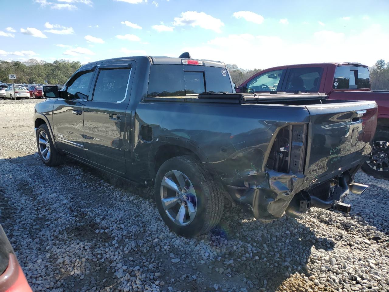 Изображение 2 2019 RAM 1500 LIMITED 2019 с VIN 1C6RREHT4KN596557
