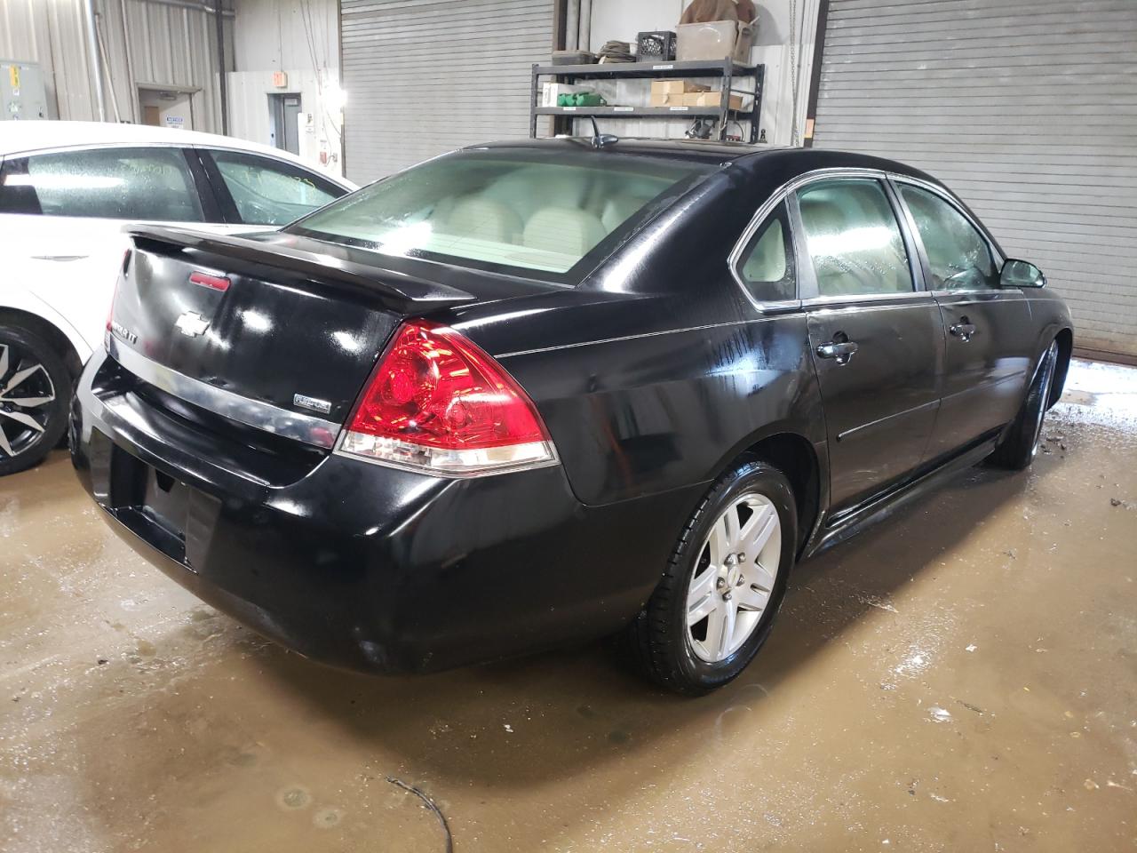 Image 3 of 2011 CHEVROLET IMPALA LT 2011 with VIN 2G1WB5EK3B1326631