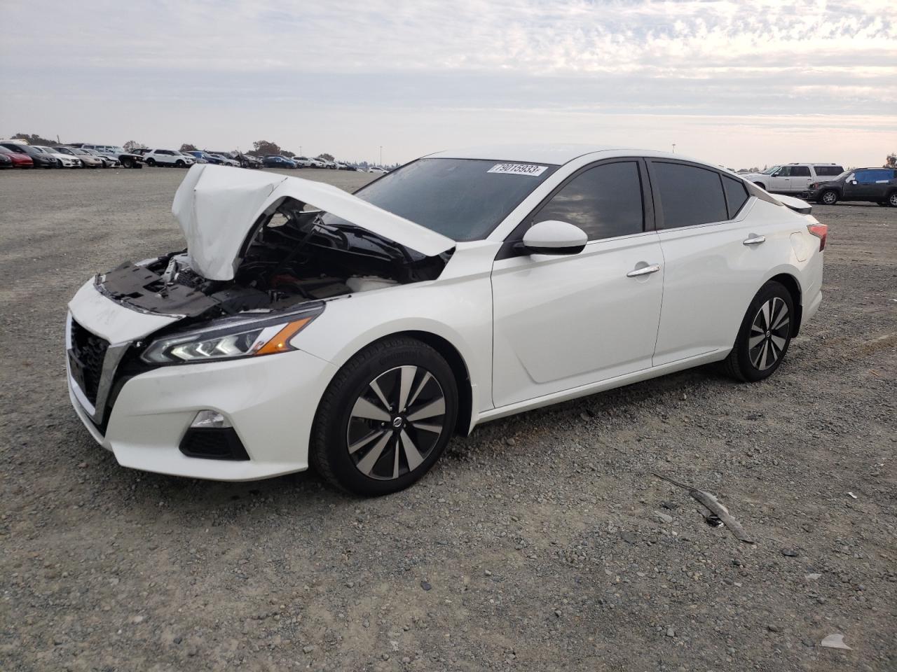 Image 1 of 2022 NISSAN ALTIMA SV 2022 with VIN 1N4BL4DV5NN383530