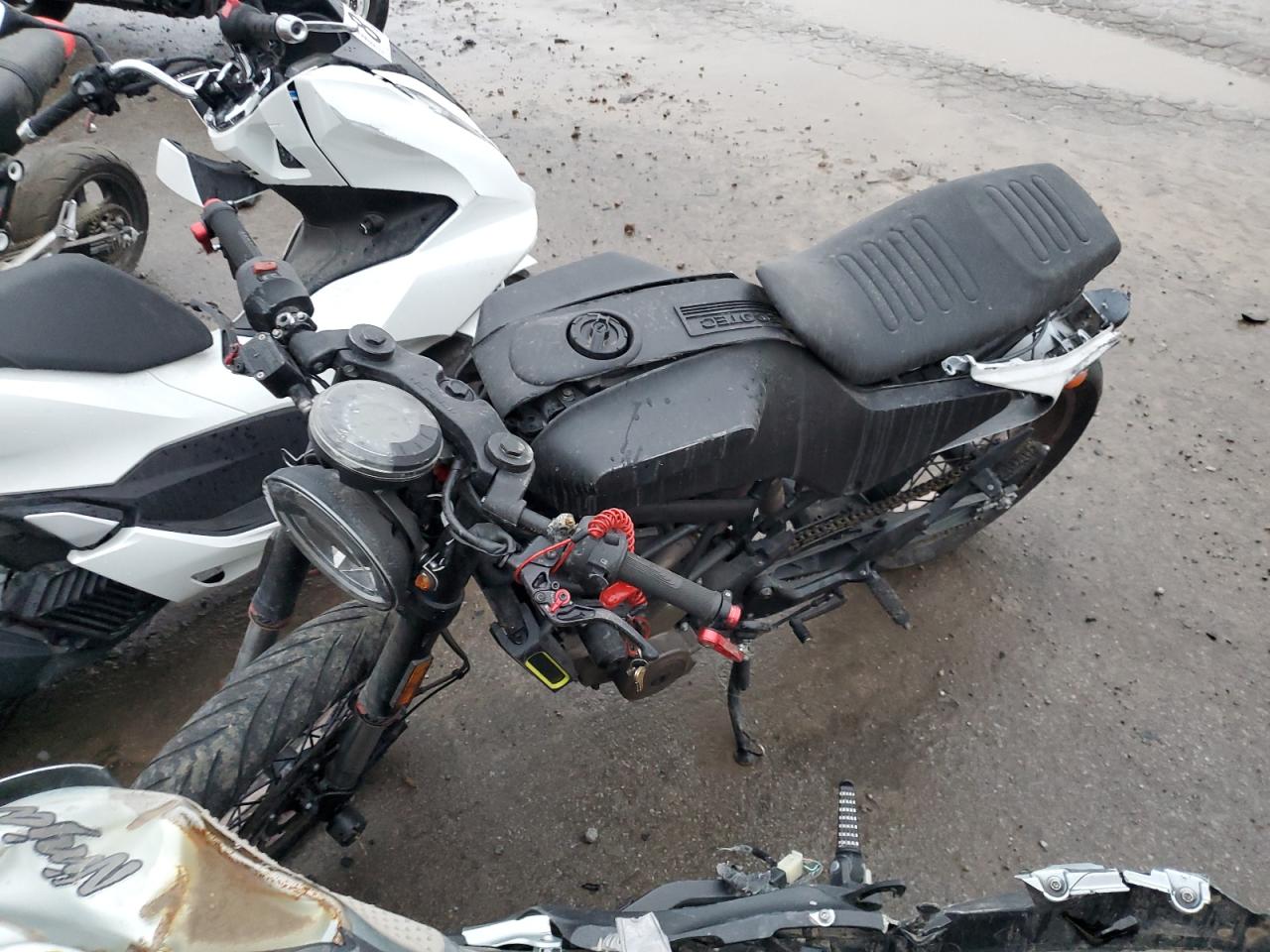 Obraz 2 z 2019 HUSQVARNA VITPILEN 401  2019 z VIN VBKUVJ400KM254031